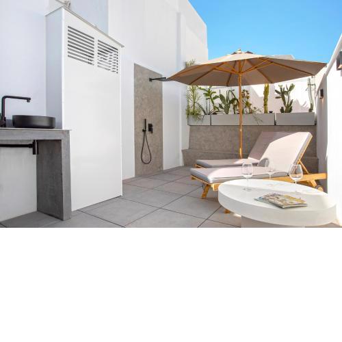 Magnificent Renovated 2BD 2BTH Duplex with Terrace - City Centre