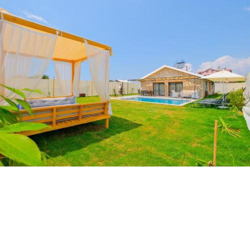 Magnificent Villa in Nature for 4 People, Fethiye - AWZ 210