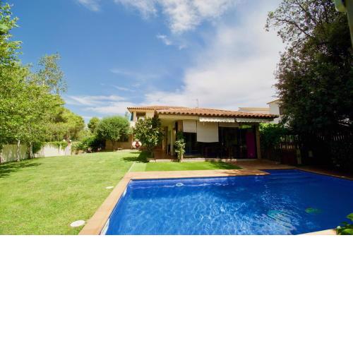 Magnificent Villa with private pool 5 minutes from the beach