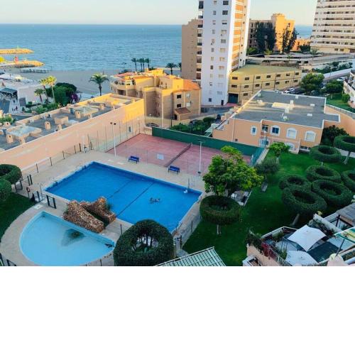 Magnifico piso en el puerto deportivo de Aguadulce