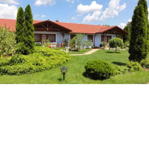Magyar Apartmanházak I-III.