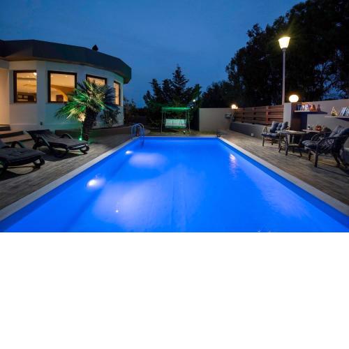 Maia Pool Villa