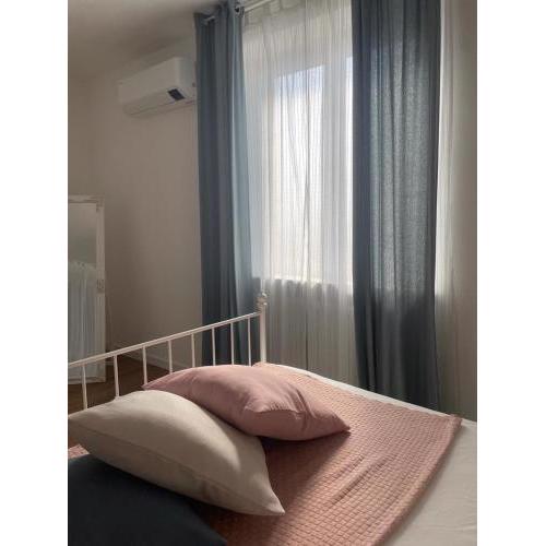 Maison Bon Ton