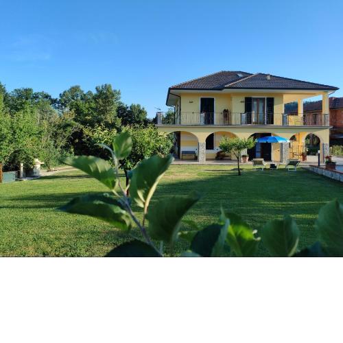 Maison du VAle blue