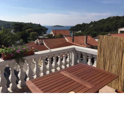 maison vue mer 100m bien équipée 3 apparts 2 a 9p