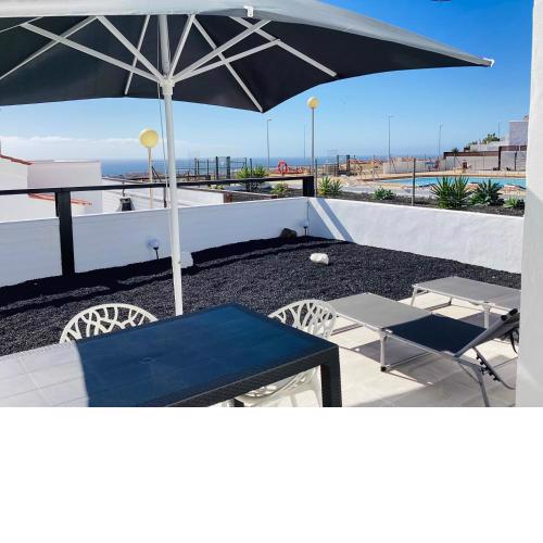 Maison vue mer avec piscine