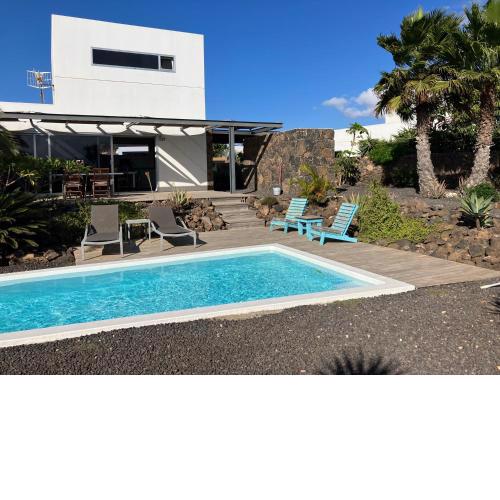Majanicho Rock - villa with heated pool