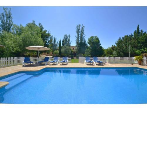Majestic holiday home in Manacor with swimming pool
