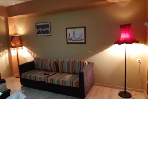 MAKIS ROOMS b