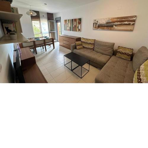 MALAGA CAMPUS APARTMENT Piscina y PARKING incluido