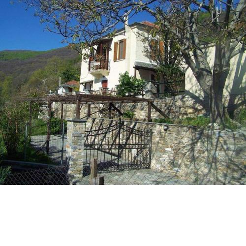 Malamo's home