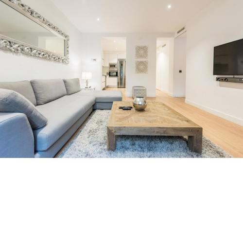 Malasaña Executive by Madflats Collection