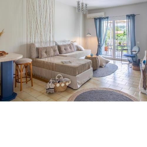Malibu Junior Apartment