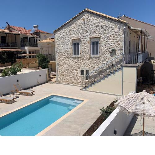 Mangata suite home with private pool