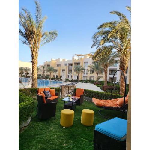 Mangroovy - 2 BR Lindo Casa Blanca by the pool