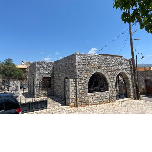 Mani Spot in Stavri