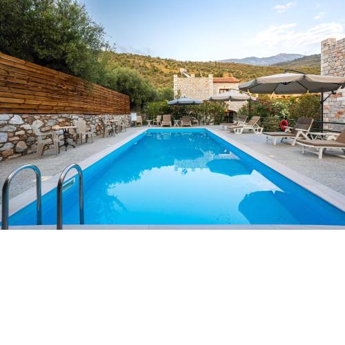 Mani Stone Luxury Villas - Poolside Getaways