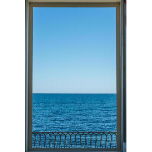 Maniace sea view apartment
