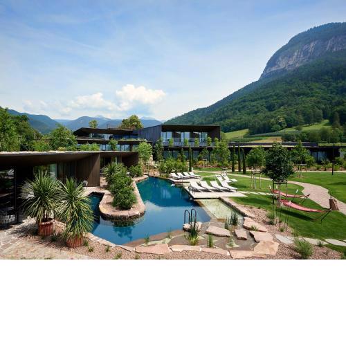 Manna Resort