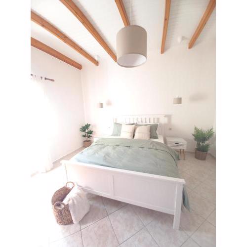 Manolia Apartments