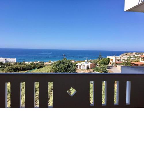 Manolis Apartments