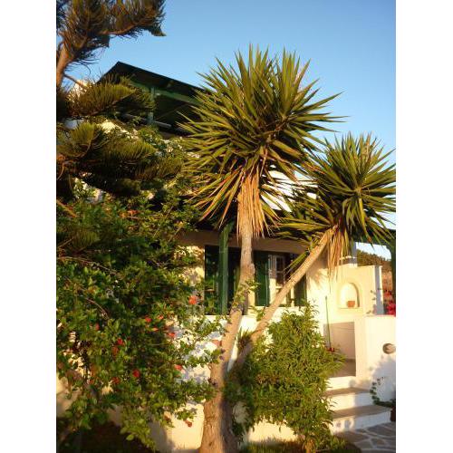 Manolis Farm Guest House