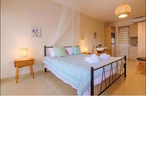 Marathon Luxury Suites - Studio