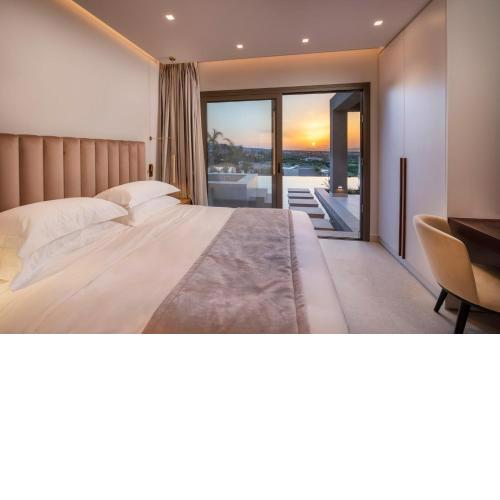 Maravilla Luxury Living
