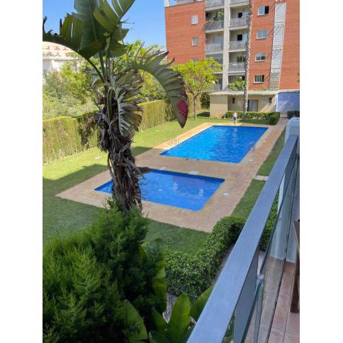 Maravilloso apartamento con piscina