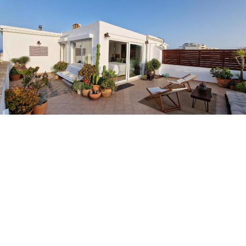 Maravilloso atico con terraza y chill out