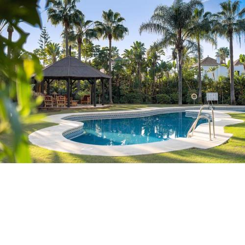 Marbella Las Mimosas Beach - garden apartment by the sea