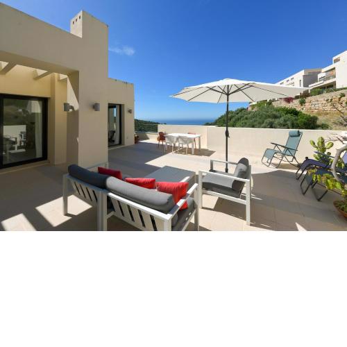 Marbella Luxury penthouse: indoor pool and private terrasse