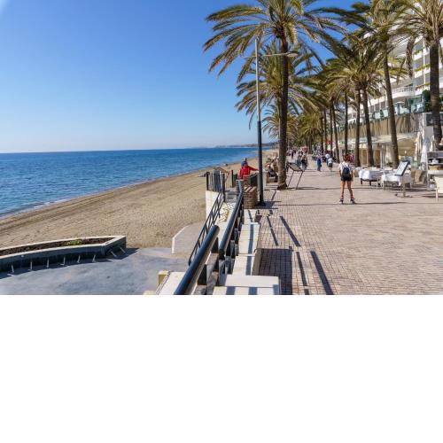 Marbella Playa with pool &100m from sea - Happy Rentals