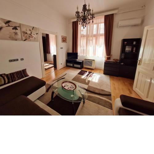 Marble Apartment -near Buda castle