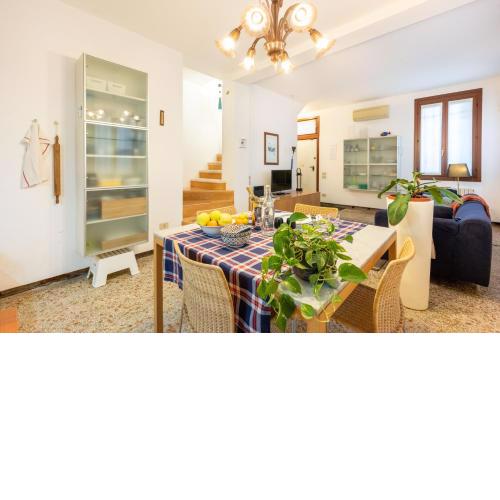 Marco's Venice House - StayInVenice