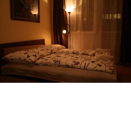 Margaret Bridge Studio Apartment