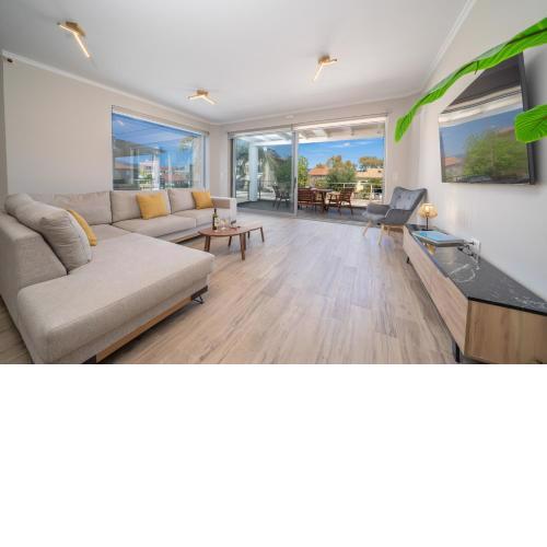 Maria Seaside Apartment