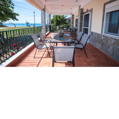 Marialena house