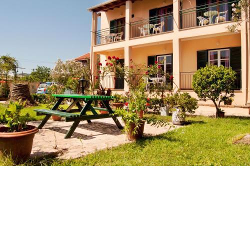 Maria's Apartments