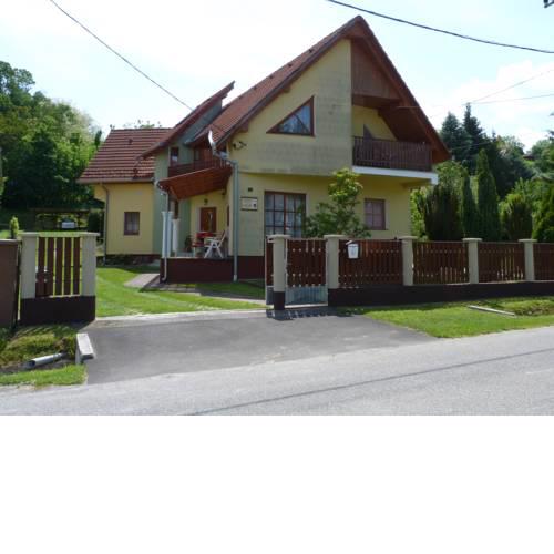 Marika Apartmanház