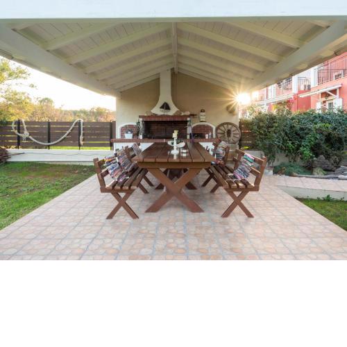 Marika's Country House