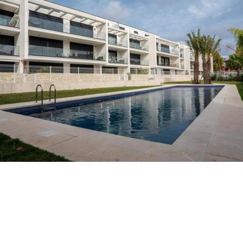 Marina Bay Apartment