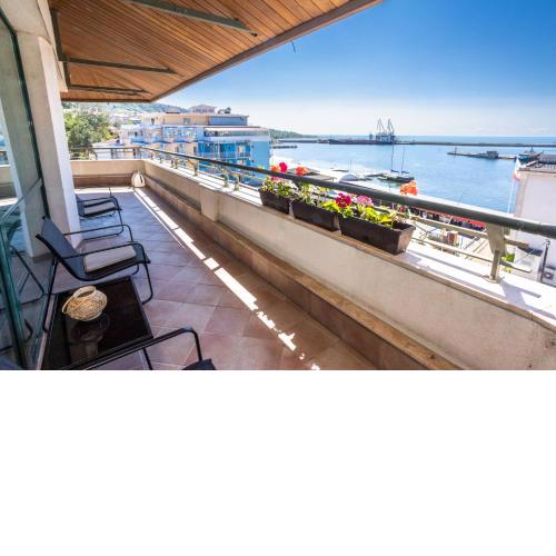 Marina City Apartment