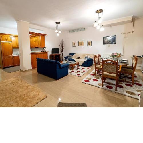 MARINAS APARTMENT 6