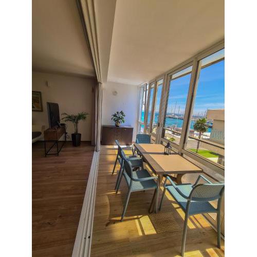 Marinaview city center apartment