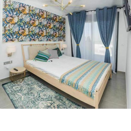 Marine and Chrome Sea View Apartment