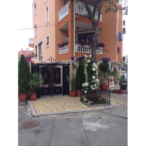 Marinela Apartments