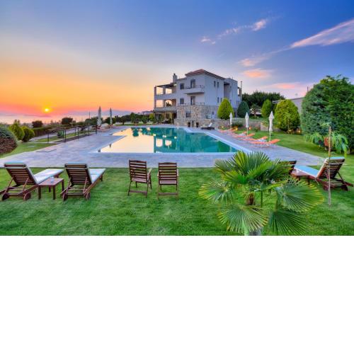Marini Luxury Apartments and Suites