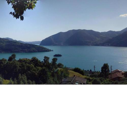 Marone Villa con Giardino Vista Lago Private Parking