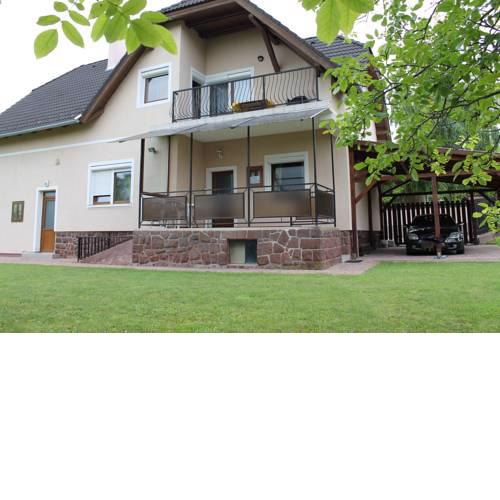 Márta Apartman